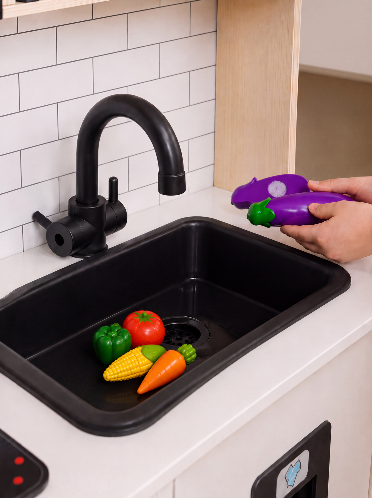 Wooden Kids’ Kitchen
